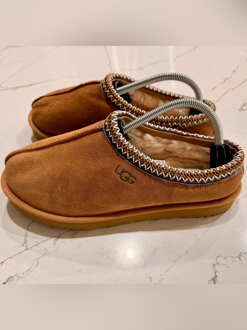 UGG Tasman Slipper Chestnut, Men 9/Women’s 10 New Without Box SN 5950 - Picture 4 of 9